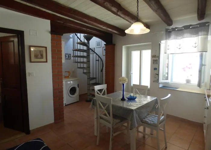 Fonta In - Haus Fuer 3 Personen 푼타나