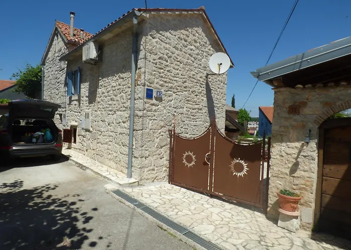 Fonta In - Haus Fuer 3 Personen 펜션 푼타나